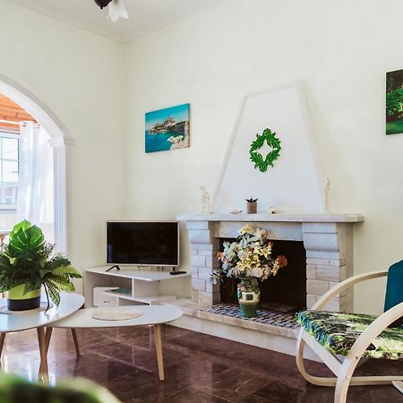 Achilleion Holiday Home Luaran gambar